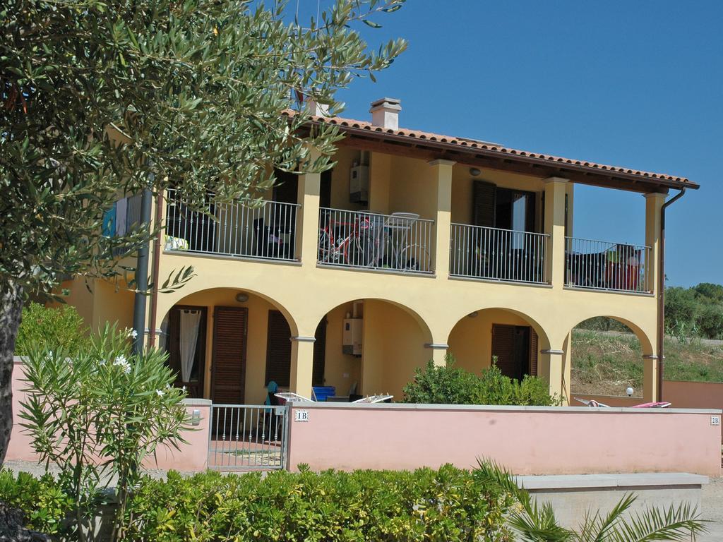 Baia Fiorita Apartment Porto Azzurro Exterior photo